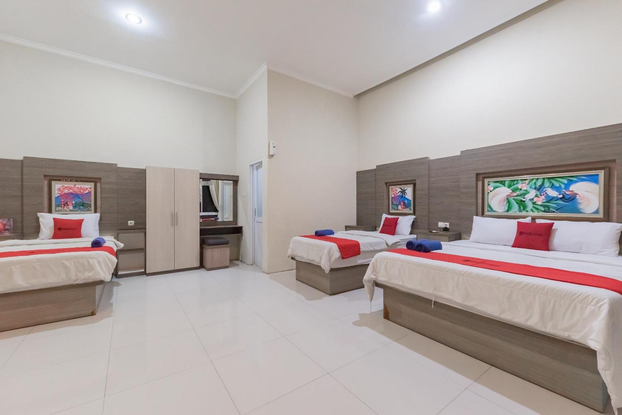 Reddoorz Resort Premium @ Sangkan Hurip Kuningan Exterior foto